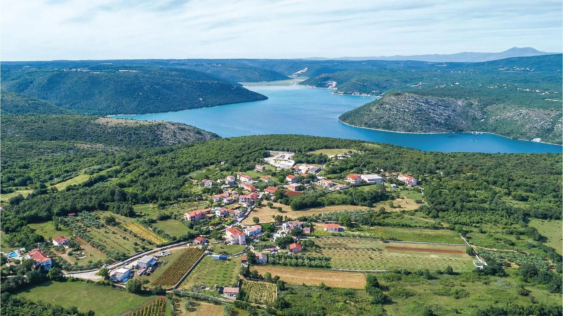 Holiday home 4 Bedroom Cozy Home In Krnica Croatia